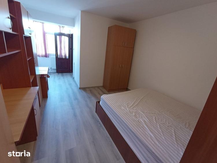 Garsonieră decomandată în Nicolina