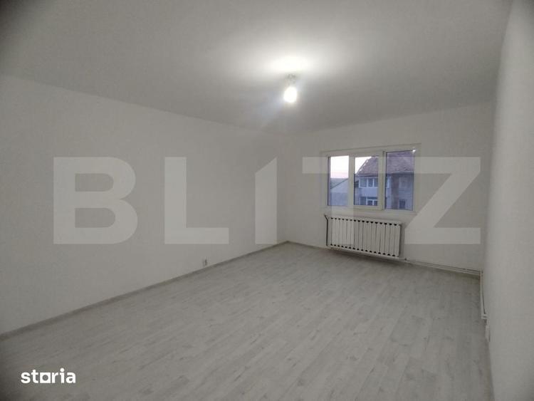 Apartament cu 3 camere în Tomești