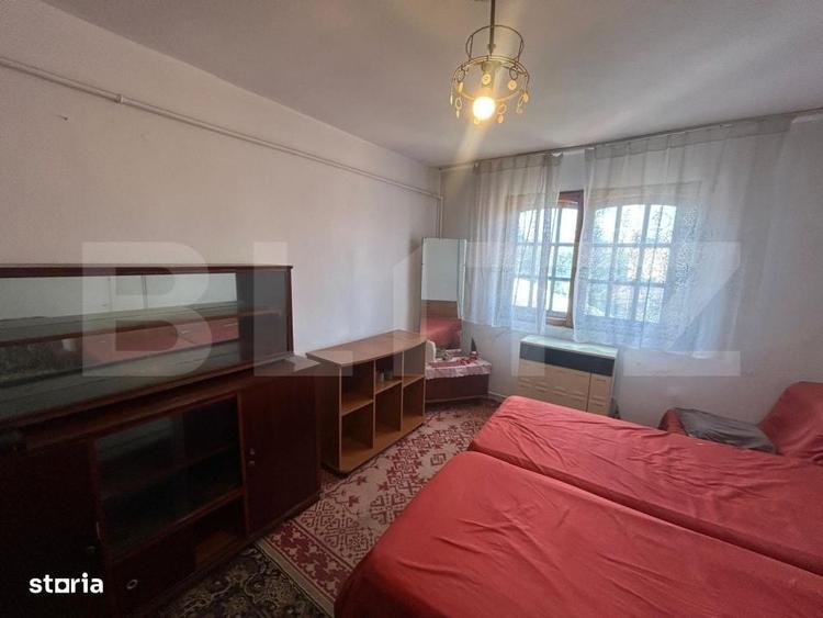 Apartament cu 3 camere semidecomandat în Micro 9