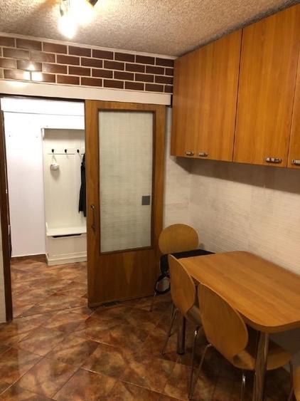 Apartament cu 4 camere decomandat, mobilat în Zorilor