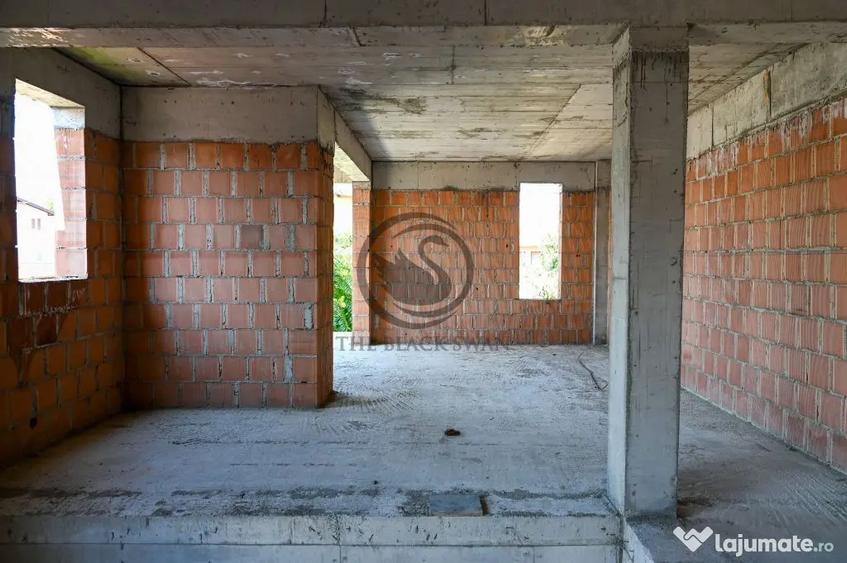 Casă cu 5 camere cu Teren 384 Mp în Central