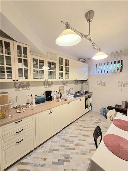 Apartament cu 3 camere decomandat în Primo