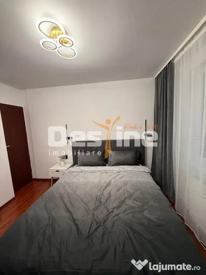 Apartament cu 4 camere decomandat în Central