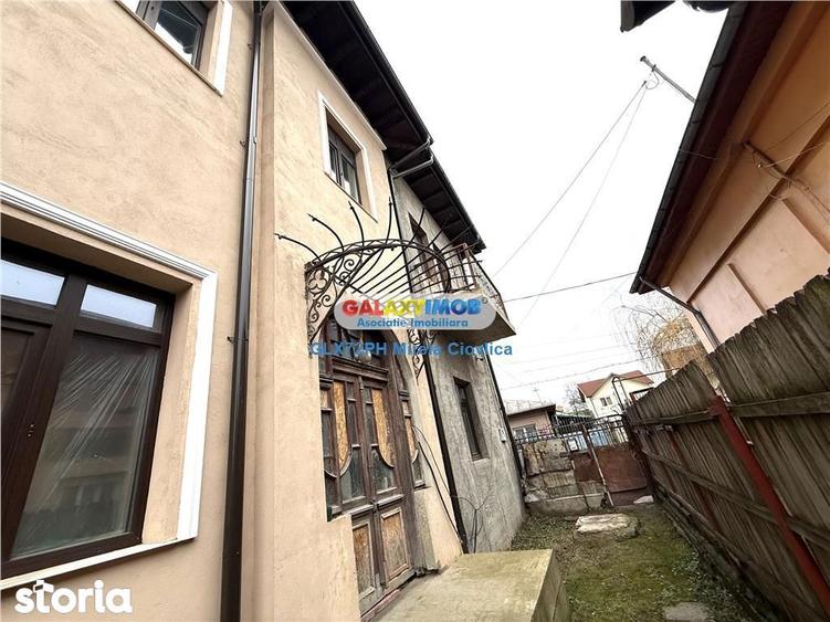 Casă cu 6 camere cu Teren 267 Mp în Ultracentral