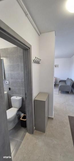 Apartament cu 2 camere decomandat în Apărătorii Patriei