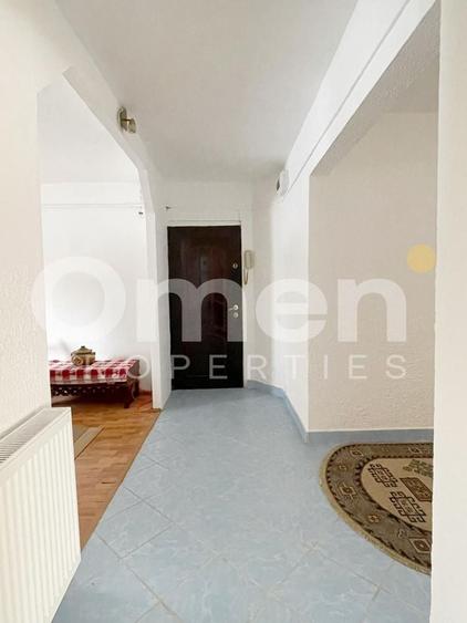 Apartament cu 3 camere decomandat, mobilat în Hotvon
