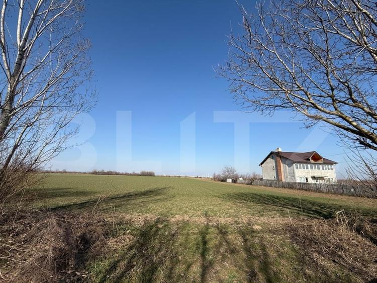 Teren Construcții intravilan de 4555 mp, în Strejnicu