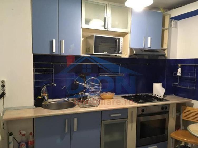 Garsonieră decomandată în Vitan