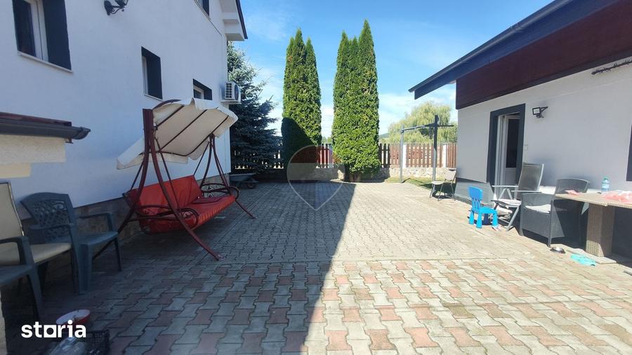 Casă cu 7 camere cu Teren 4431 Mp în Feleacu