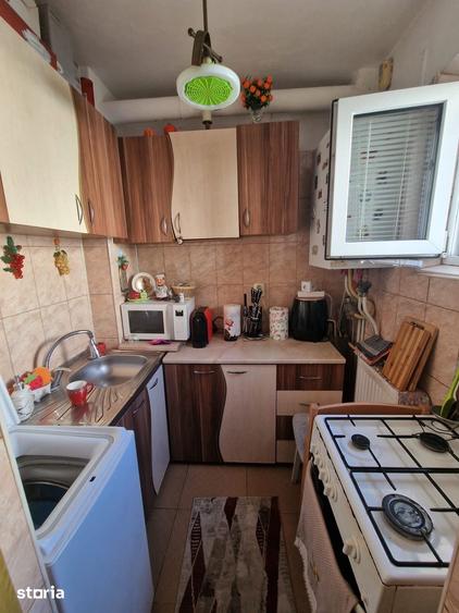De vanzare apartament cu 2 camere, etajul 1, mobilat si utilat 33000e - 1