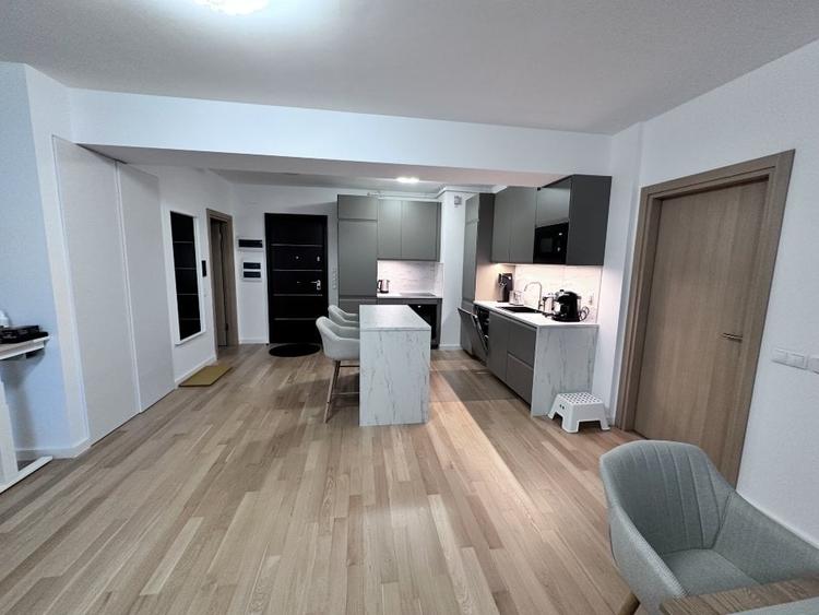 Apartament cu 2 camere semidecomandat, mobilat în Pipera — fotografia 2