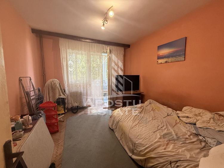 Apartament cu 2 camere decomandat în Circumvalațiunii
