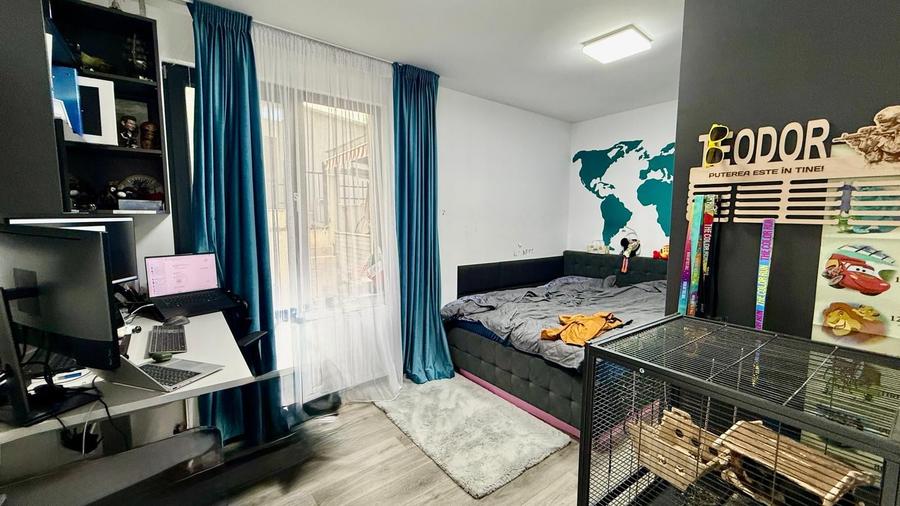 Casă cu 5 camere decomandat cu Teren 600 Mp în Dorobanți