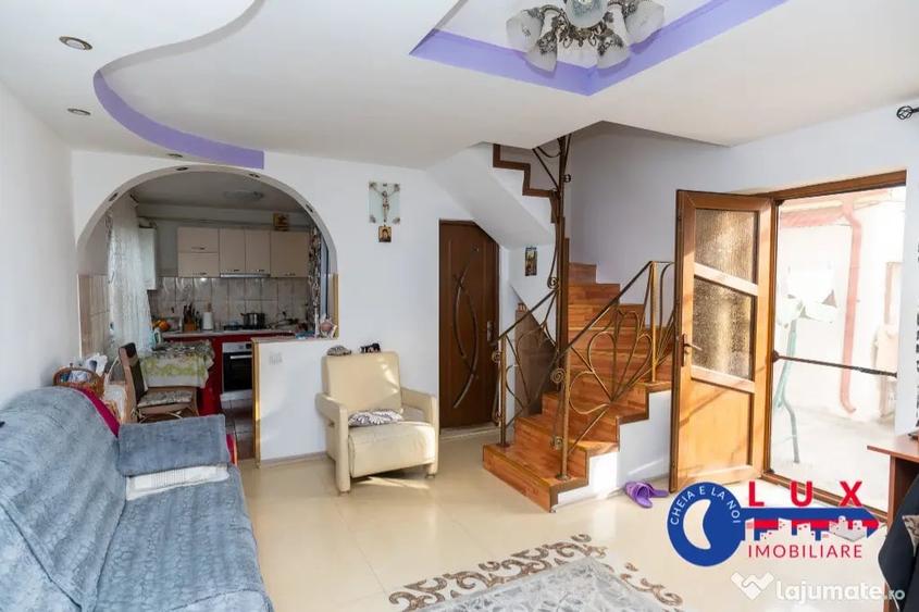 Casă cu 4 camere cu Teren 108 Mp în Pelican