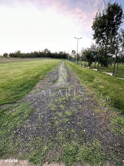 Casă cu 2 camere cu Teren 31300 Mp în Central
