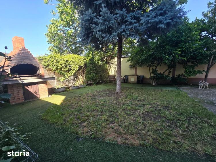 Apartament cu 4 camere decomandat în Dobroești
