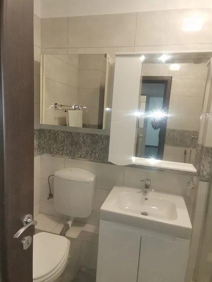 Garsonieră decomandată în Decebal