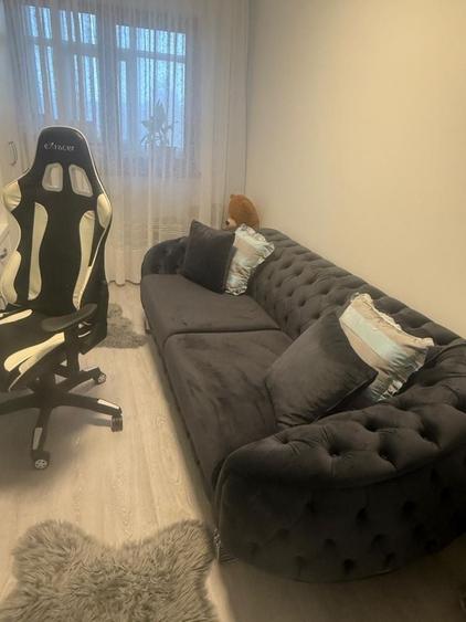 Apartament cu 3 camere semidecomandat în Central
