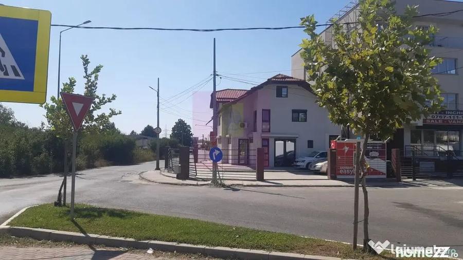 Casă cu 7 camere cu Teren 370 Mp în Cățelu
