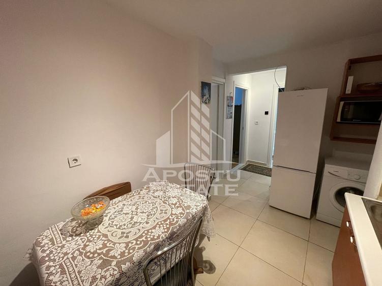 Apartament cu 2 camere decomandat, mobilat în Spitalul Județean
