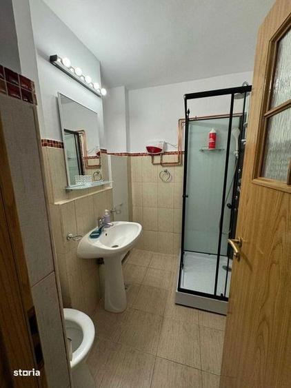 Apartament cu 2 camere decomandat, mobilat în Romană