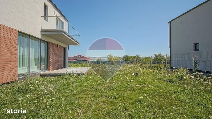 Casă cu 3 camere în Noua