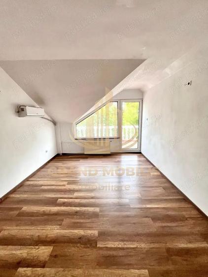 Duplex cu 5 camere cu Teren 140 Mp în Lipovei