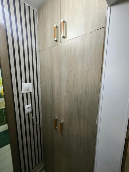Apartament cu 3 camere decomandat în Între Lacuri
