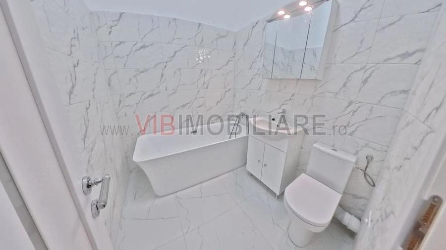 Apartament cu 5 camere decomandat în Viilor