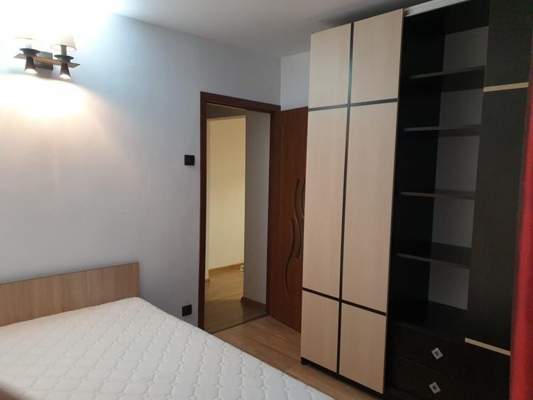 Apartament cu 2 camere semidecomandat în Podu Roș