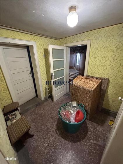 Casă cu 3 camere în Central