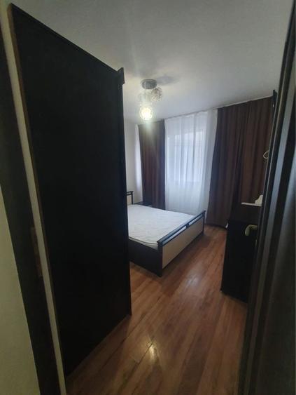 Apartament cu 2 camere decomandat în Piața Unirii