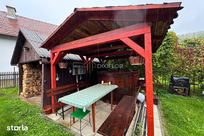 Casă cu 3 camere cu Teren 550 Mp în Central