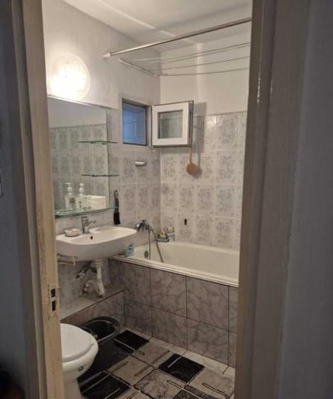 Apartament cu 3 camere decomandat în Chișinau