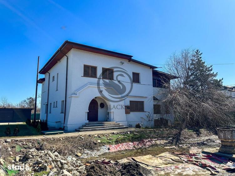 Casă cu 4 camere în Central