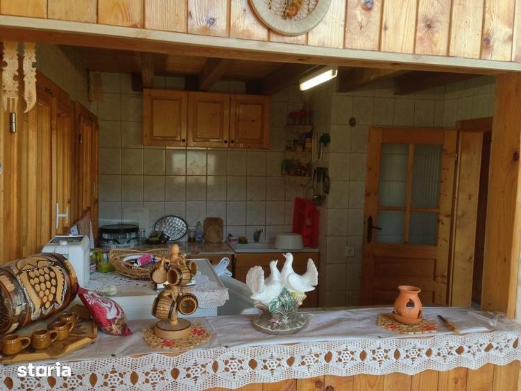 Casă cu 6 camere cu Teren 1620 Mp în Bran