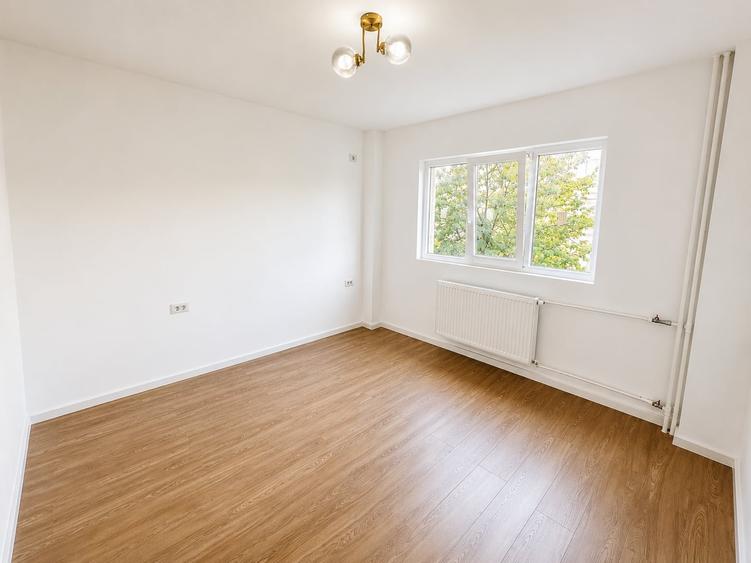 Apartament cu 2 camere decomandat în Crângași