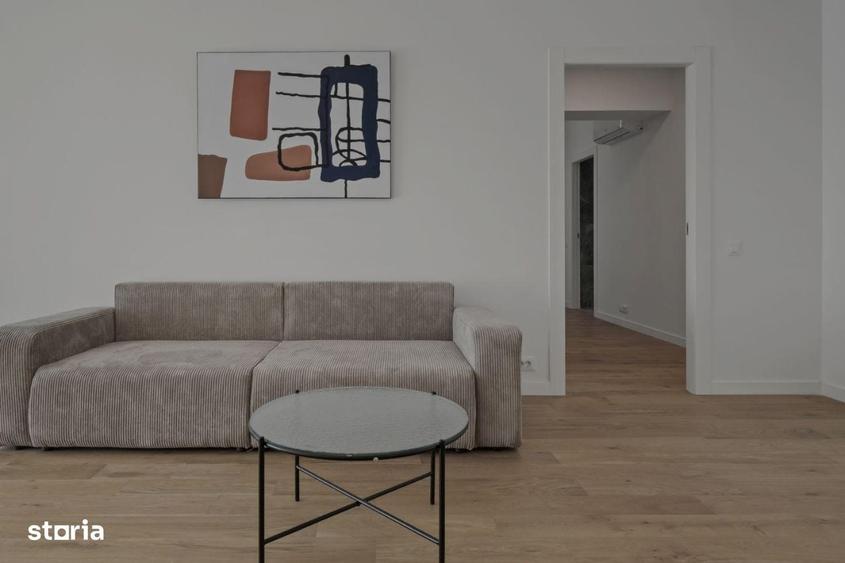 Apartament cu 4 camere decomandat în Cotroceni