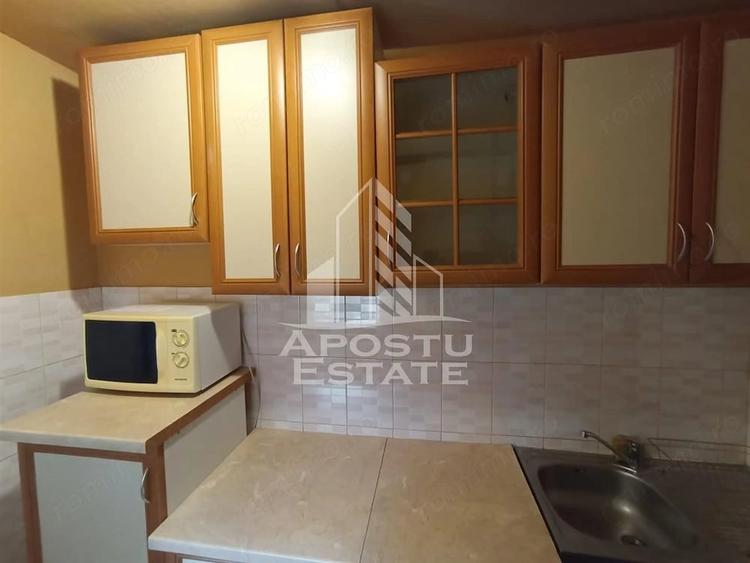 Garsonieră decomandată în Spitalul Județean