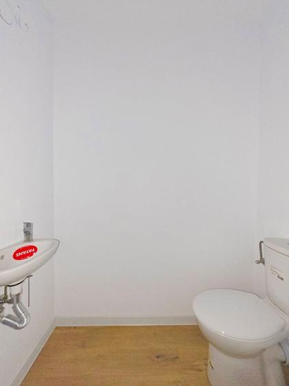 Apartament cu 3 camere decomandat în Splaiul Unirii