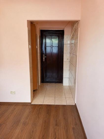 Garsonieră semidecomandată în Sud