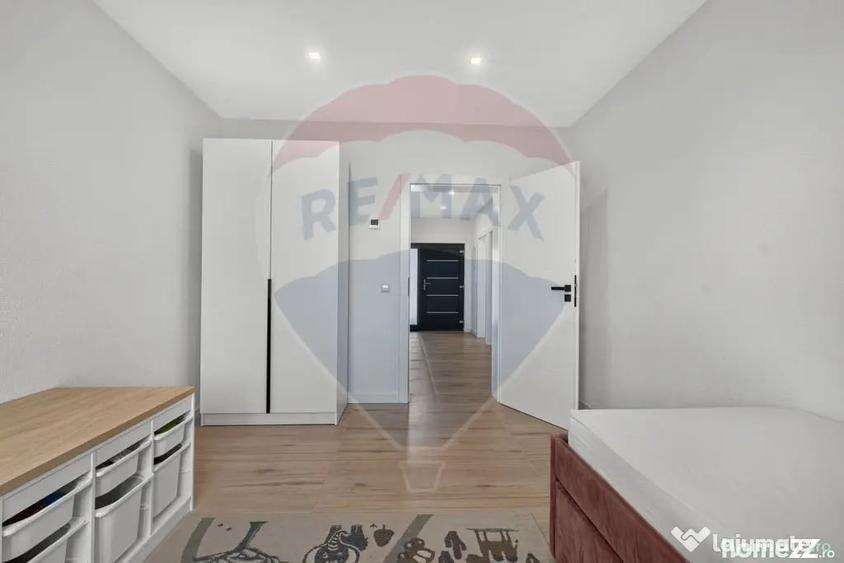 Casă cu 5 camere cu Teren 550 Mp în Fântânele