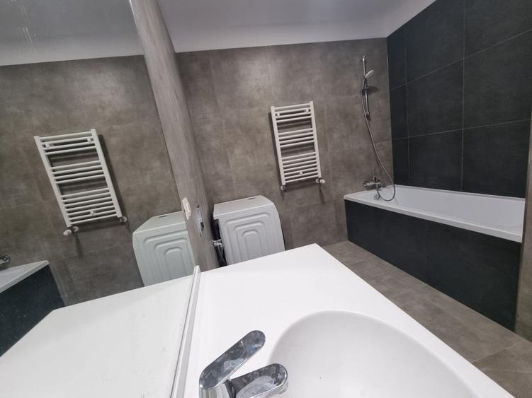 Apartament cu 2 camere semidecomandat, mobilat în Timpuri Noi