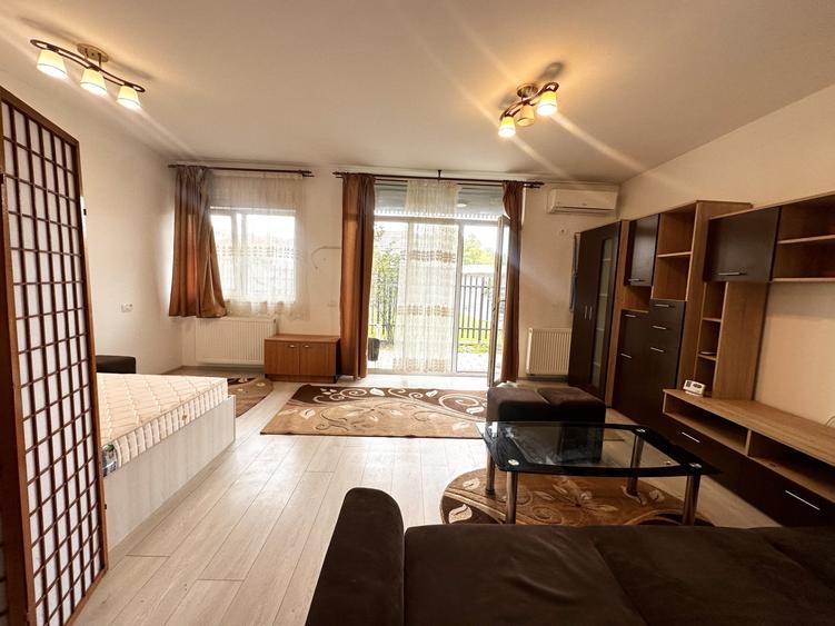 Garsonieră decomandată, mobilată în Complex Studențesc