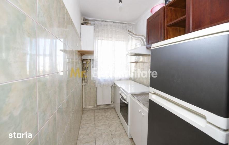 Apartament cu 2 camere semidecomandat în Războieni