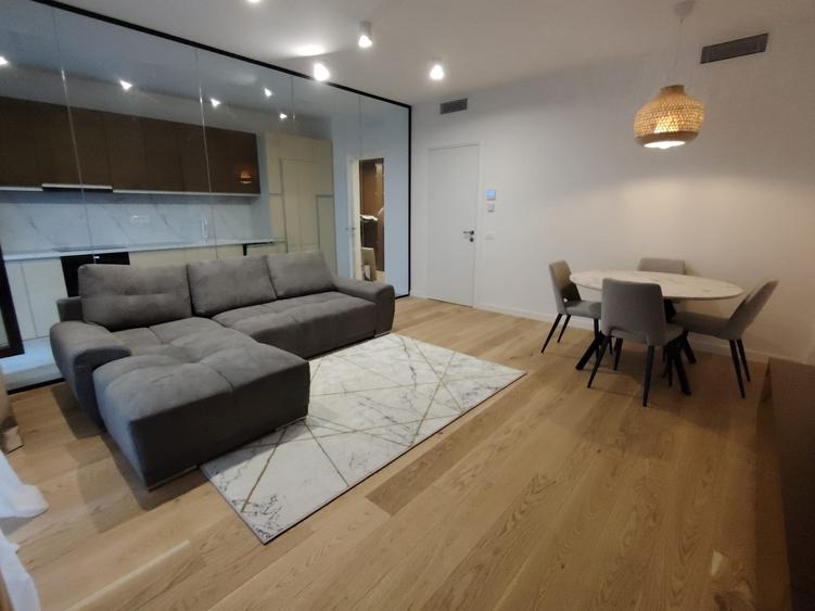 Apartament cu 3 camere decomandat, mobilat în Aviației