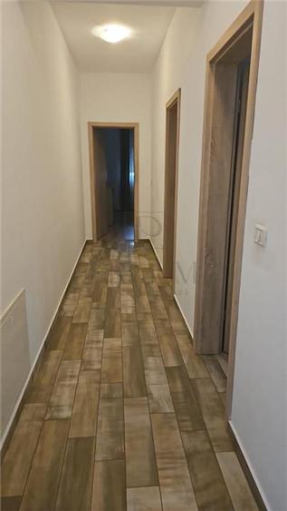 Casă cu 3 camere cu Teren 380 Mp în Dumbrăvița