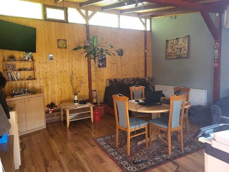 Casă cu 3 camere cu Teren 1400 Mp în Central