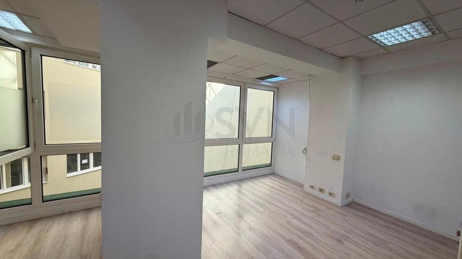 Birou, de 370 mp, în Calea Victoriei