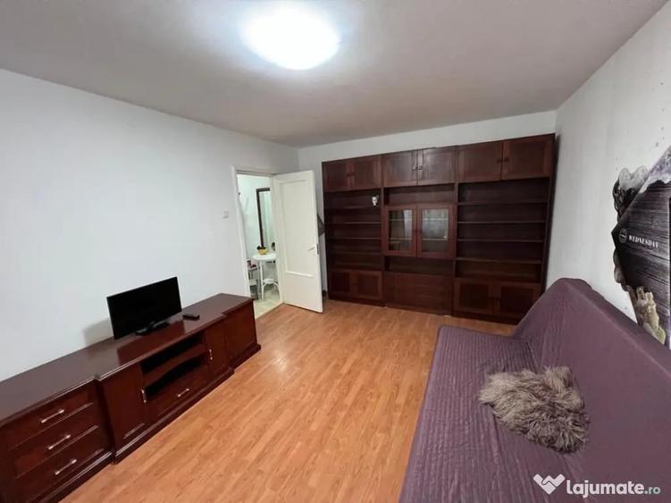 Garsonieră decomandată în Brâncoveanu